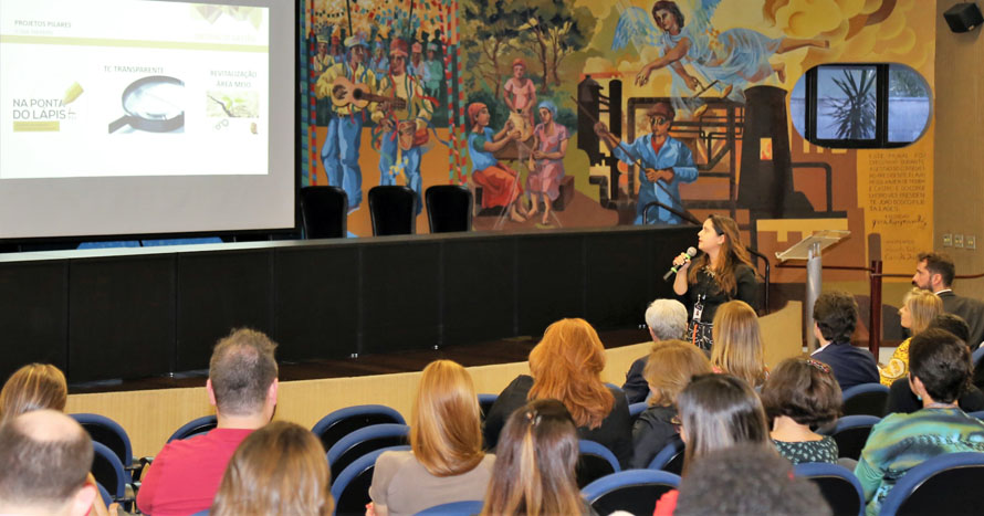 A superintendente Juliana Cristina Lopes